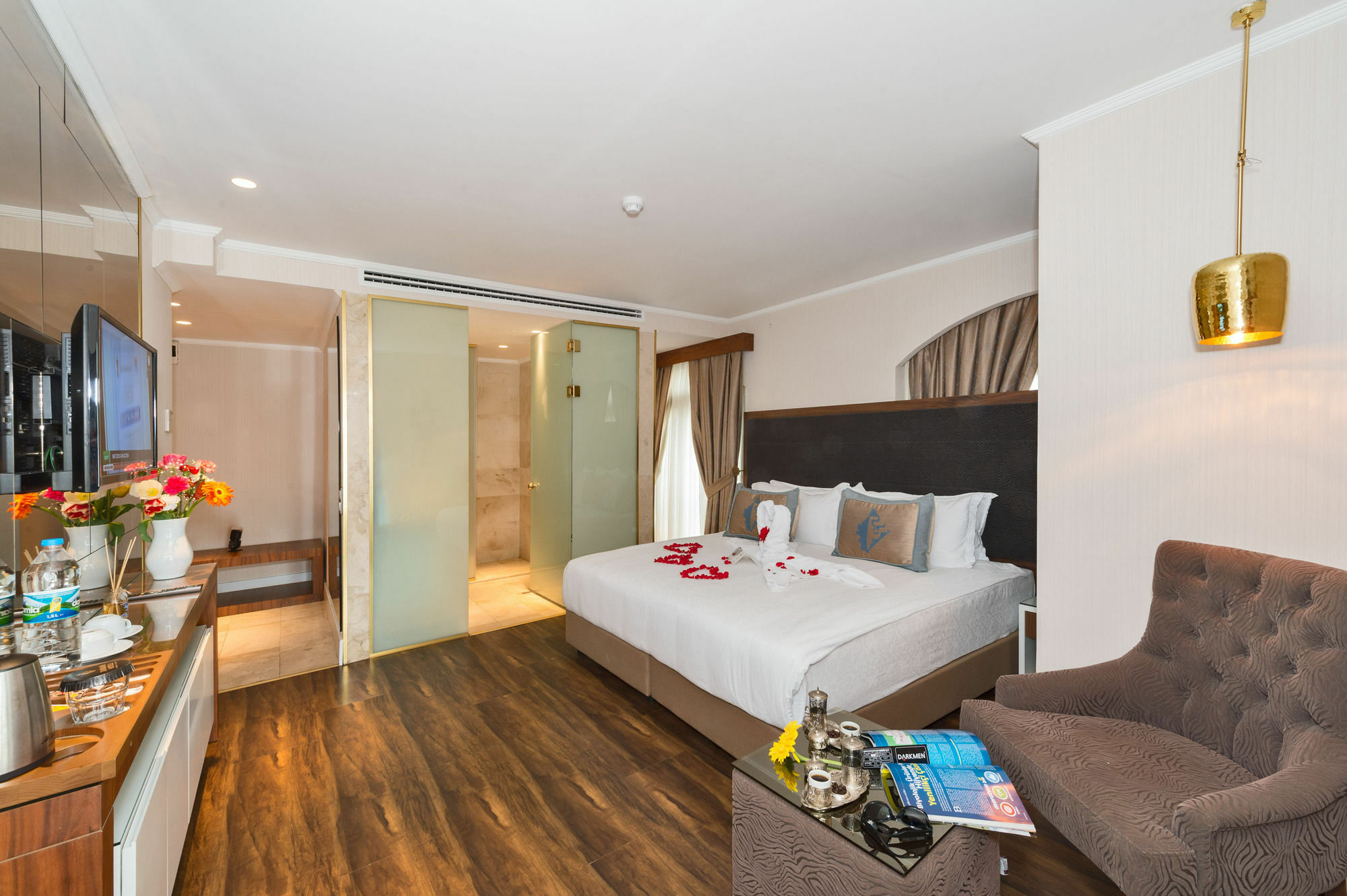 Darkmen Hotel Истанбул Екстериор снимка